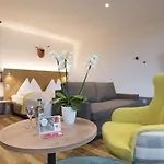 Sunstar Hotel 4*
