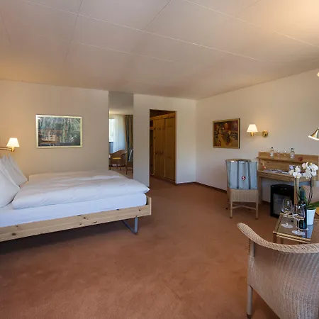 Sunstar فندق أروسا